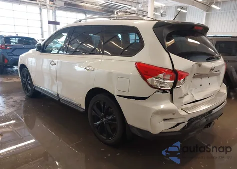 2017 Nissan Pathfinder Platinum z USA, uszkodzony, nr VIN 5N1DR2MM0HC663770